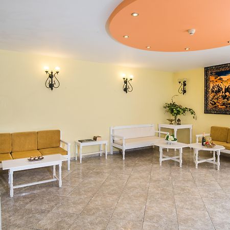 Oasis Studios Malia  Ngoại thất bức ảnh